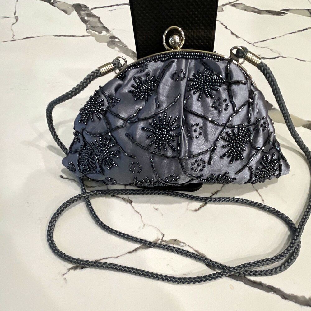 NYTLITES Gray Beaded Kiss Lock Evening Clutch Crossbody